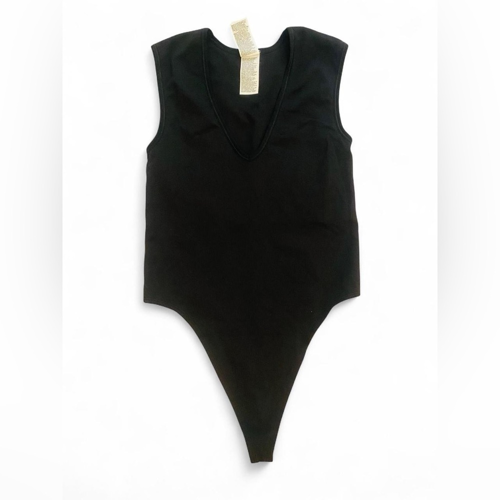 Athleta Ribbed V-Neck Seamless Bodysuit - Black - Small - Picture 3 of 8
